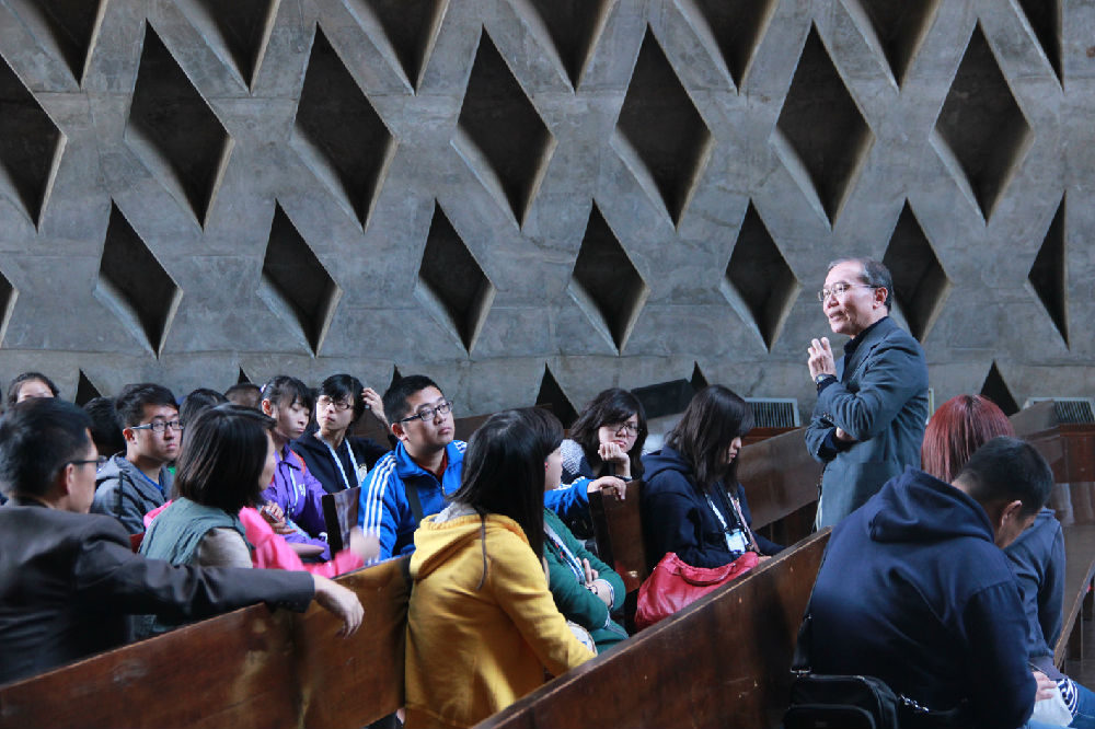 ??ÕßÃÇÔ?´í²ÃúÉè¼??«º£´ó?·?Òå½ÌÌÃÄÚñöÌý?1?7??½²У?ÓëУ?Î?¯?1?7